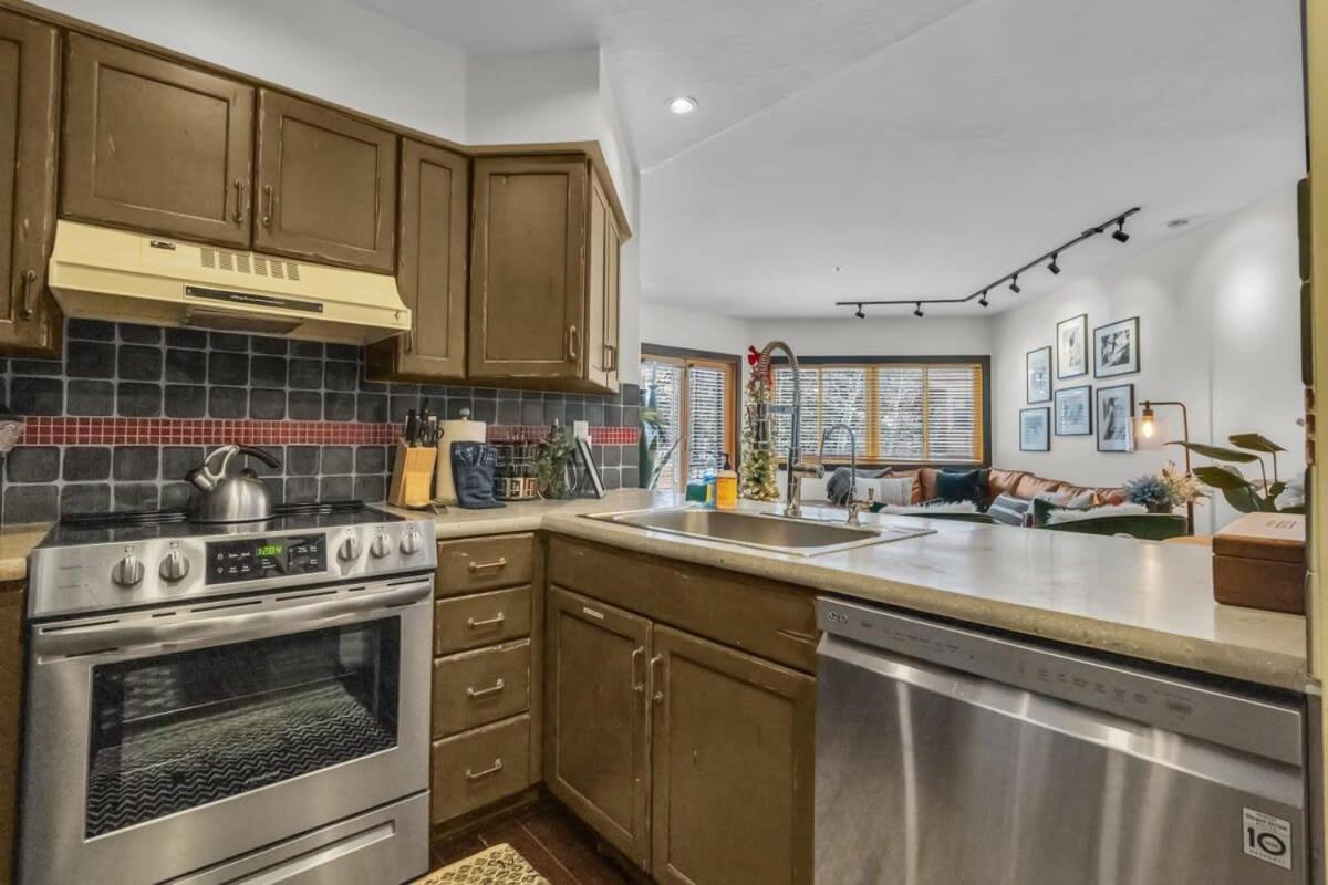 Gorgeous 1Br Steps From Lifts With Private Hot Tub Park City Exterior foto